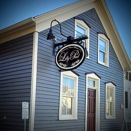 Hotel Lilly Pad à Cedarburg Extérieur photo
