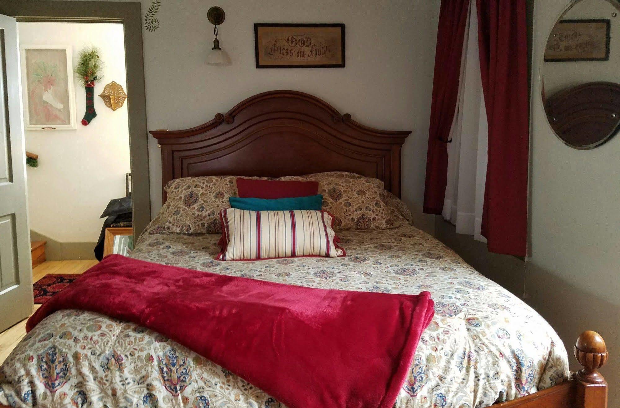 Hotel Lilly Pad à Cedarburg Extérieur photo