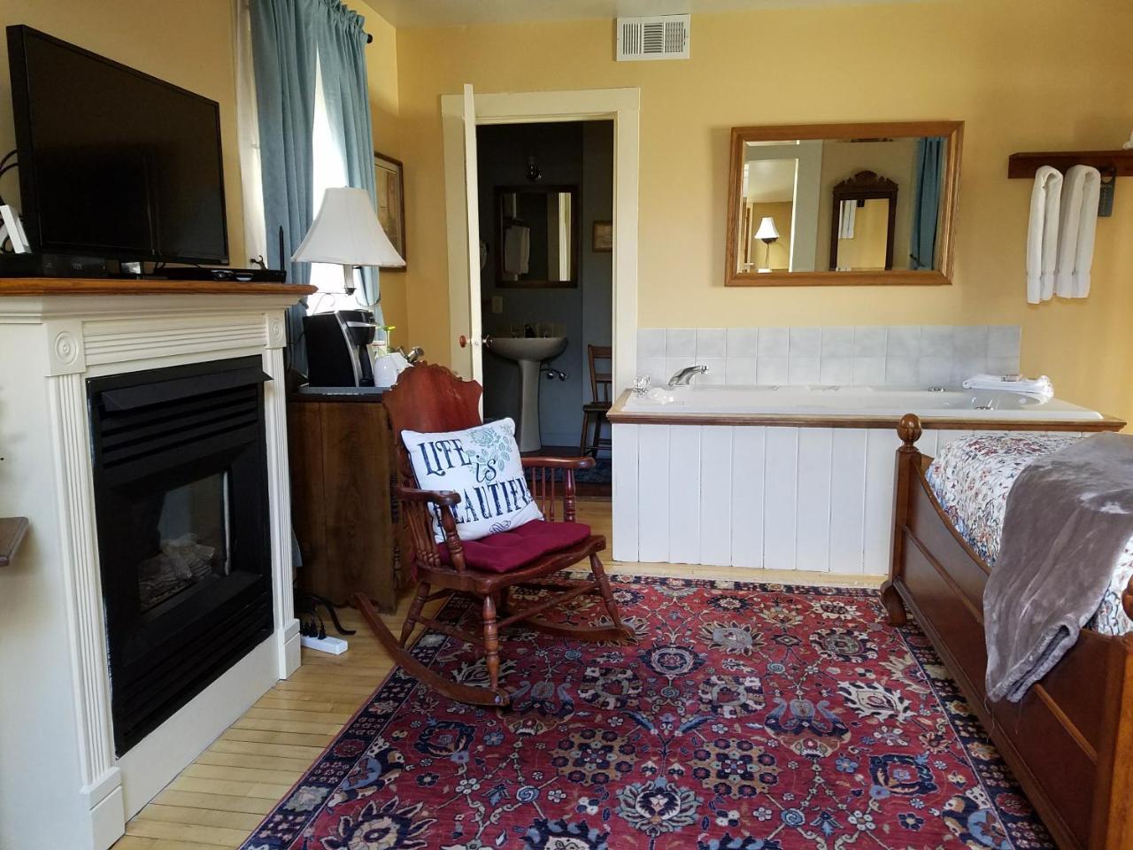 Hotel Lilly Pad à Cedarburg Extérieur photo